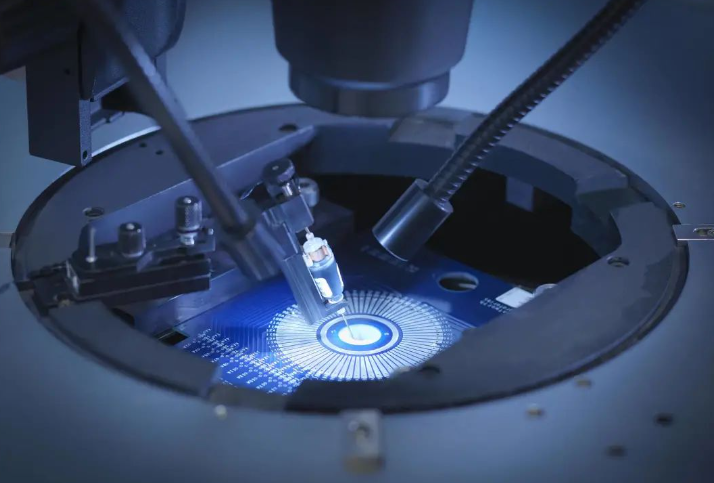 光子芯片和電子芯片的區(qū)別 光子芯片和電子芯片的區(qū)別